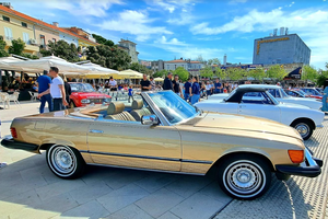 "Oldtajmeri" su preplavili Crikvenicu!