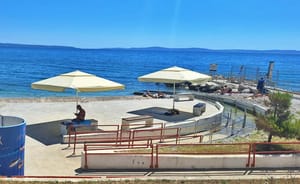 Plaža za osobe s invaliditetom na Žnjanskom platou u Splitu otvorena za korištenje