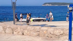 Gliserom protuzakonito ulazili u ograđeno kupalište u Dubrovniku i tako ukrcavali putnike