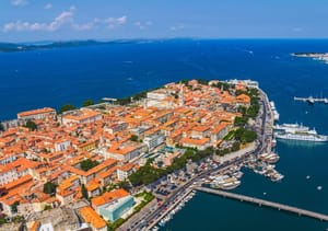 Prva generacija diplomskog studija "Organizacija u pomorstvu" Pomorskog odjela Sveučilišta u Zadru