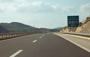 Zaboravili djevojčicu na autocesti A1 i to shvatili tek nakon 200 km: "Bila je jako uplašena!"