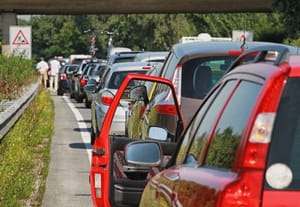 Gužve prema moru, jak vjetar zadaje probleme na Jadranskoj magistrali!