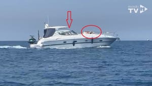 "JOŠ JEDAN HORVATINČIĆ" Posada ove jahte spava i upravo plovi na autopilotu Viškim kanalom: "Zaustavite ga dok netko ne pogine!"