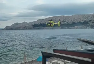 DRAMA NA KRKU Ženi pozlilo u moru, hitno stigao helikopter, ali joj nažalost nije bilo spasa