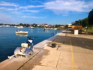 Nastavljaju se radovi na uređenju šetnice u Umagu