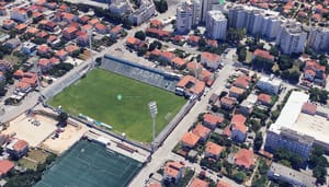 NOGOMETAŠI POSTALI BESKUĆNICI Osuđenik zbog kriminala u NK Zadru, sada je vlasnik prostora koje koristi HNK Zadar koji mora igrati u Biogradu!