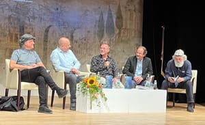 Gibonni u Hvaru predstavio knjigu poezije izdanu u Latinskoj Americi