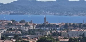 Ministarstvo za 35 eura po osobi dnevno na godinu dana traži hotel u Zadru gdje bi smjestili 20 izbjeglica iz Ukrajine