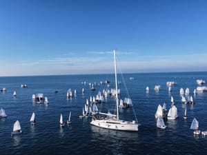 NAJBROJNIJA JADRANSKA REGATA S ČAK 500 JEDRILIČARA Drugi dan u znaku iščekivanja vjetra - Lovre Bakotić najbolji u ILCA 7