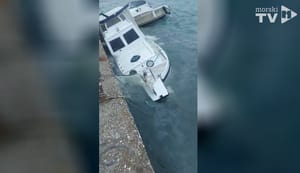 VIDEO Vlasnik u Zagrebu i brod u Ugljanu se potopio: "Veže ga špigetun i evo šta se desilo, ali spasili smo gliser!"