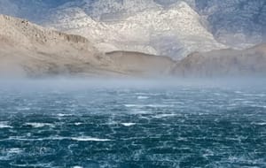 Bura podno Velebita i do 185 km/h na more će donijeti i snijeg iz Gorske Hrvatske