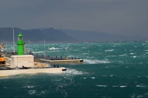 Jako i olujno jugo, a na sjeveru Jadrana i obilna kiša