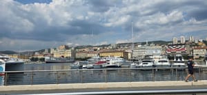 Promjenjiva naoblaka s malo kiše, bura okreće na jugo