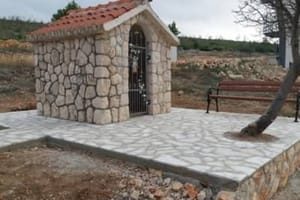 U Rovanjskoj završeni radovi na uređenju dvorišta i puta do kapelice posvećene hrvatskim braniteljima