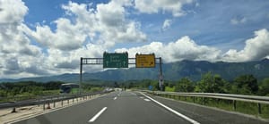 Zbog bure A1 i A6 do mora otvorene samo za osobna vozila