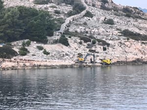 BAGERI U MORU ŽIRJA Krenuli "vjesnici jadranskog proljeća"