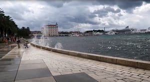 Na Jadranu jugo uz povremenu kišu