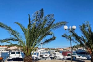 Općina Kukljica spremna za sezonu: "Stigle nove klupe, suncobrani..."