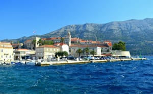 VJETROVITA NEDJELJA Umjerena i jaka bura s ponegdje olujnim udarima