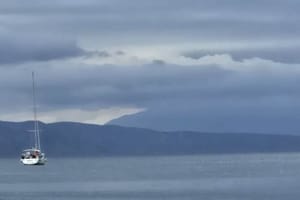 Oblačno s mogućim pljuskovima poslijepodne, puhat će umjeren lebić