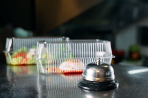 Može li turistički sektor bez jednokratne plastike?