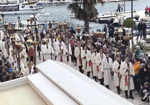 "ZA KRIŽEN" Procesija koja liječi duh, na Hvaru Veliki četvrtak čini još posebnijim!