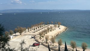 FOTO Iz Park šume Marjan se pohvalili kako su uredili plažu Kaštelet: "Bilo je puno truda, vremena i zajedničke volje"