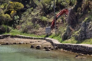 ŠTO SE DOGAĐA NA RABU? Građani prijavljuju građevski horor na pomorskom dobru - pogledajte video!