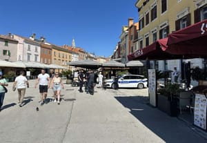Nema parkiranja po pješačkim zonama! Na području Grada Rovinja zahvaljujući kamerama, kažnjeno 194 vlasnika vozila!