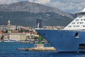 RAVNATELJ LUČKE UPRAVE:  "Međunarodni putnički terminal u Gradskoj luci dobro napreduje. Oslobodit ćemo gat sv. Duje za domaći linijski promet!"