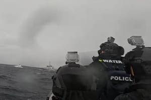 VIDEO Na brodu uz obalu pronađene rekordne količine droge: "Sumnjiv gotovinski zakup 13-metarskog motornog broda alarmirao policiju!"