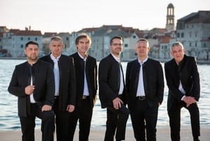 GLAZBENA POSLASTICA Klapa Cambi sutra u Omišu, ulaz slobodan