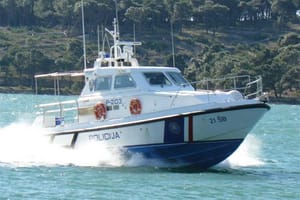 NIKAKO DA NAUČE Tri stranca kažnjena zbog nedozvoljenog glisiranja u šibenskom akvatoriju