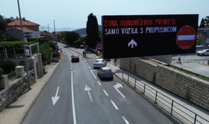 U Zoni posebnog prometnog režima u Dubrovniku evidentirano čak 1700 prekršitelja u deset dana