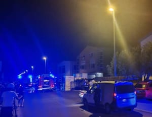 Požar u zadarskoj industrijskoj zoni uzrokovan je otvorenim plamenom iz susjednog dvorišta