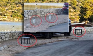 Kanistri i stolići uz more 'čuvaju' parking za goste  u Grebaštici - Evo zašto je ovo zabranjeno!