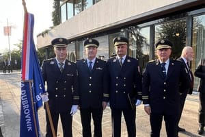 ZA JUNAČKI ČIN Policijska postaja Dubrovnik odlikovana redom Nikole Šubića Zrinskog