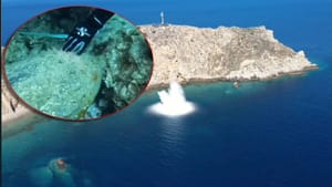VIDEO U moru uz Palagružu uništena bomba iz Drugog svjetskog rata - Pogledajte snimku