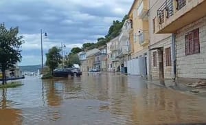 Na snazi narančasti alarm, zbog potopa koji prijeti obali  - Civilna zaštita uputila apel!