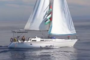 Flotila za Gazu prkosi izraelskim upozorenjima. Talijanska mornarica ih prati i kaže: "Nećemo se upuštati u vojne manevre protiv bilo koga!"