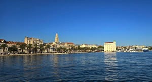 Pretežno vedro i danju vrlo toplo