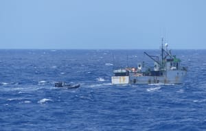 Francuska ratna mornarica u ratu s kartelima zaplijenila hrpu droge