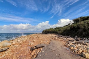 Kreće obnova Virskog prstena, ceste uz more, u potpunosti uništene uslijed orkanskog juga i plimnog vala