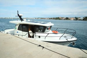 APSURD IZ ZADRA Ministrica predala i drugi, hvale vrijedan brod-ljekarnu za otoke, ali neće još zaploviti, jer nije sredila pravilnik!