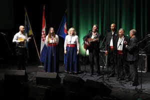 KUM Festival Makarska - večer ponajboljih dalmatinskih klapa
