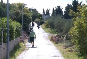 Rekonstrukcija rive u Prvić Luci mještanima donijela probleme