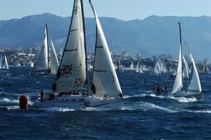 Pred nama je Viška regata – spektakl koji već više od osam desetljeća definira hrvatsko jedrenje: više od 1.000 jedriličara ponovno stiže na Vis