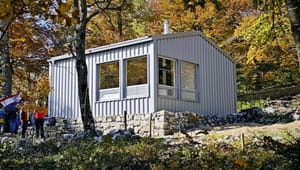 Otvoreno novo planinarsko sklonište na Velebitu: "Izgradio ga je HGSS 2011. ,a onda je potpuno izgorjelo u požaru"