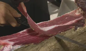 Danas započeo 17. sajam pršuta u Tinjanu