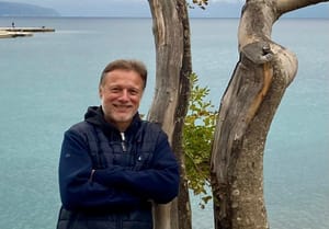 Šef Sabora se naslonio na drvo uz more i objavio poruku: "Podsjeća koliko je važnma ravnoteža..."